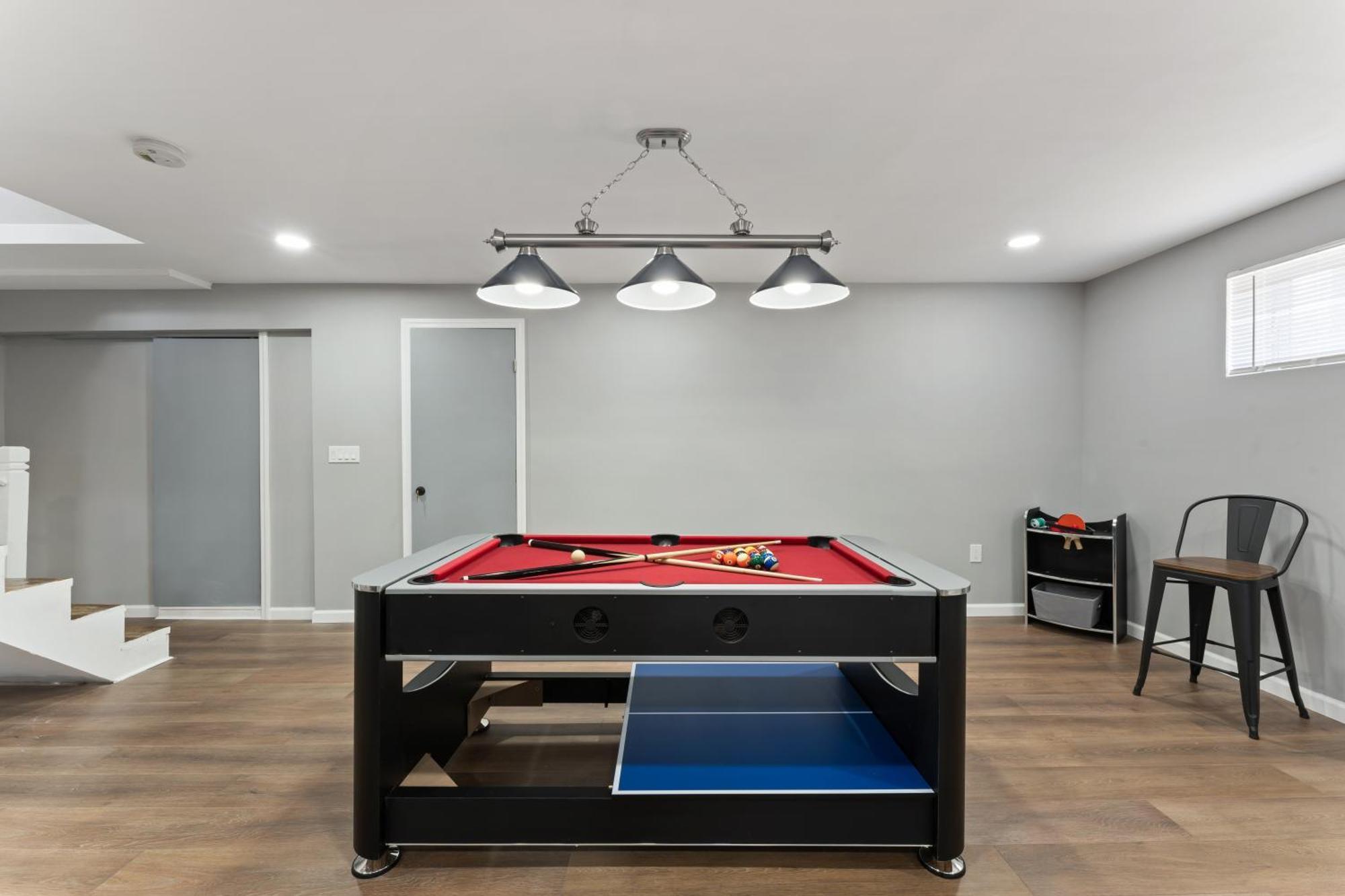 Сasa de vacaciones Amazing In Poconos 8 Beds 3.5 Baths, Hot Tub Game *