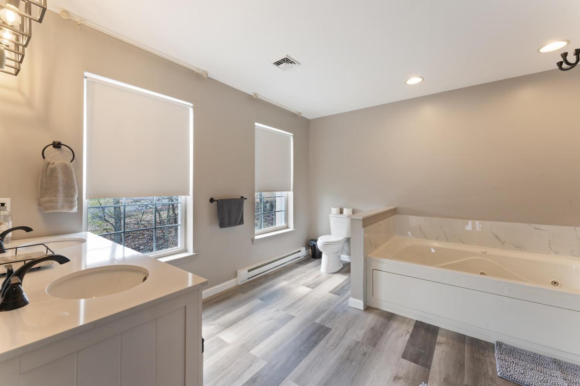 Amazing In Poconos 8 Beds 3.5 Baths, Hot Tub Game Сasa de vacaciones East Stroudsburg