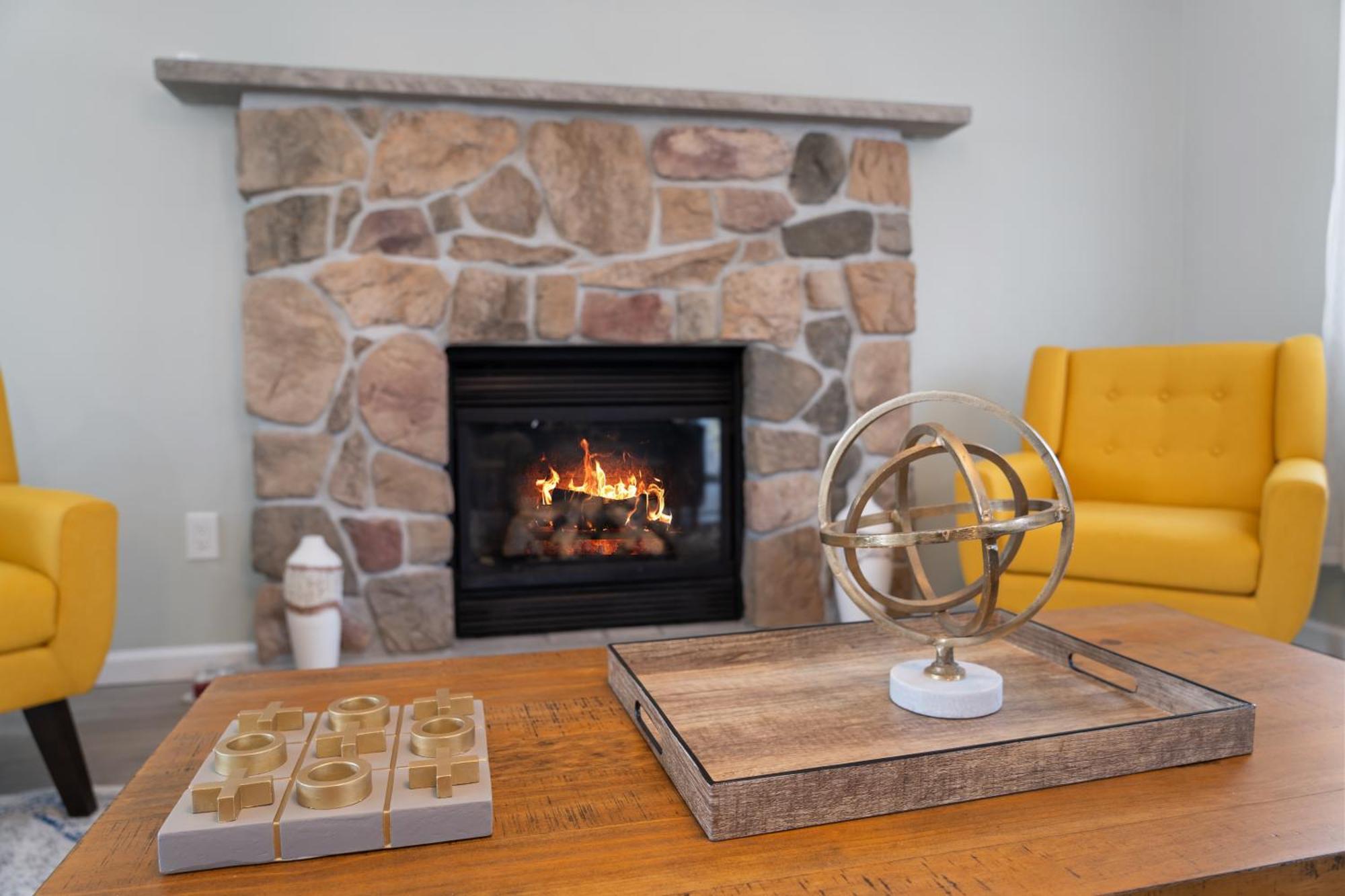 Holiday home Amazing In Poconos 8 Beds 3.5 Baths, Hot Tub Game *